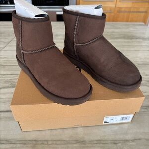 UGG Women's Brown Classic Mini II Boot - Dusted Cocoa SOLD OUT ONLINE!